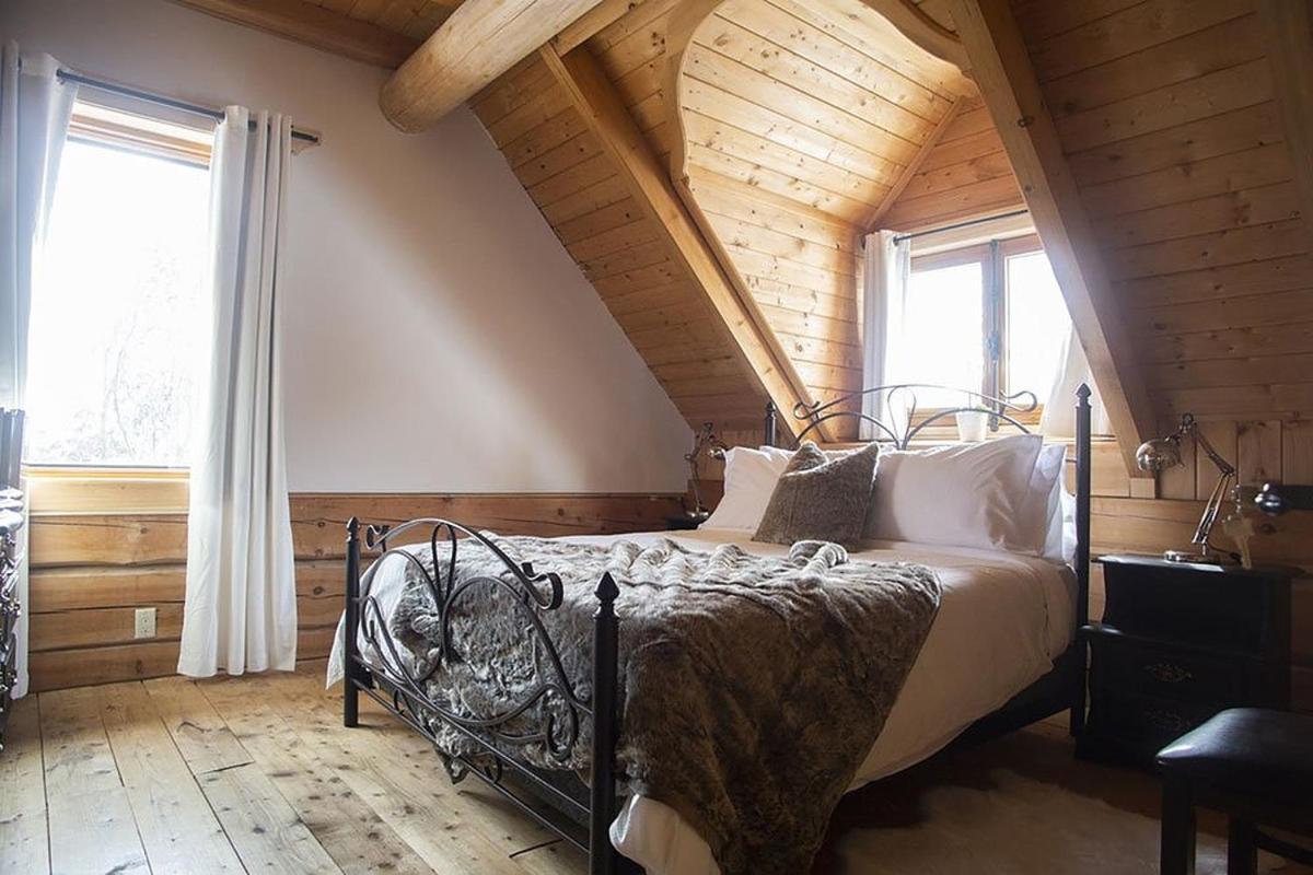 Hebergement "La Maison En Bois Rond" Sainte-Marie Ngoại thất bức ảnh