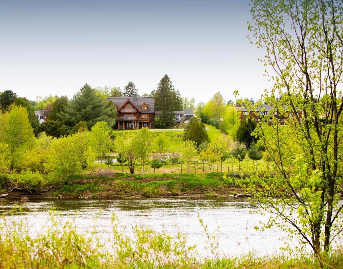 Hebergement "La Maison En Bois Rond" Sainte-Marie Ngoại thất bức ảnh