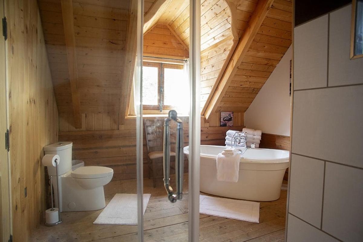 Hebergement "La Maison En Bois Rond" Sainte-Marie Ngoại thất bức ảnh