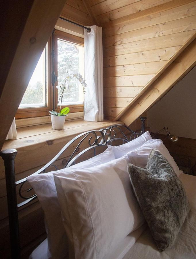 Hebergement "La Maison En Bois Rond" Sainte-Marie Ngoại thất bức ảnh
